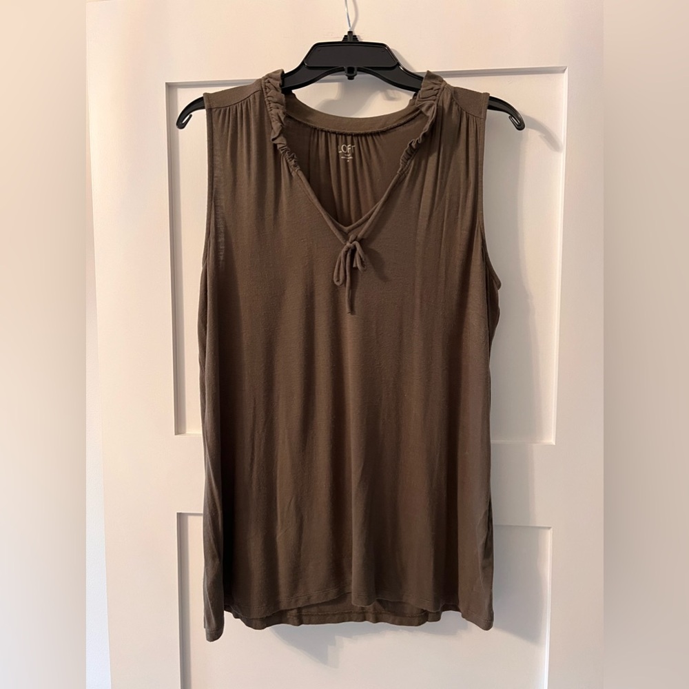 Sleeveless Army Green Flowy Blouse